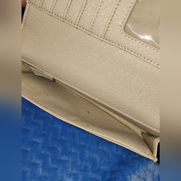 Wristlet Wallet - Picture 5 of 8